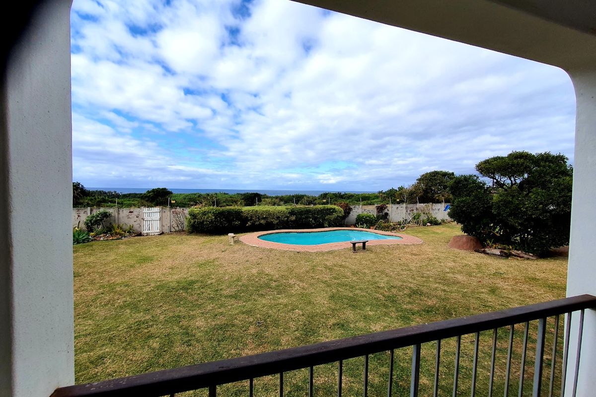 3 Bedroom Apartment, Walk To The Beach - Photo 2