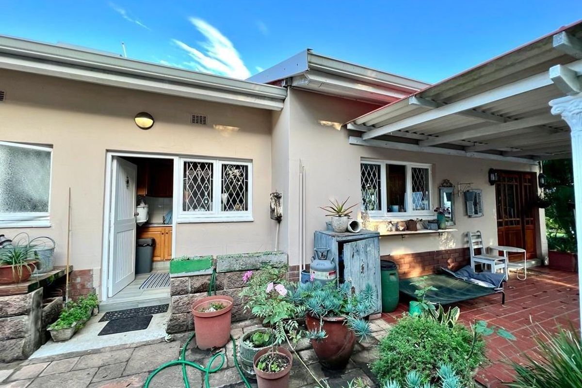 Great Investment 5 Homes On One Property !!! - Photo 5