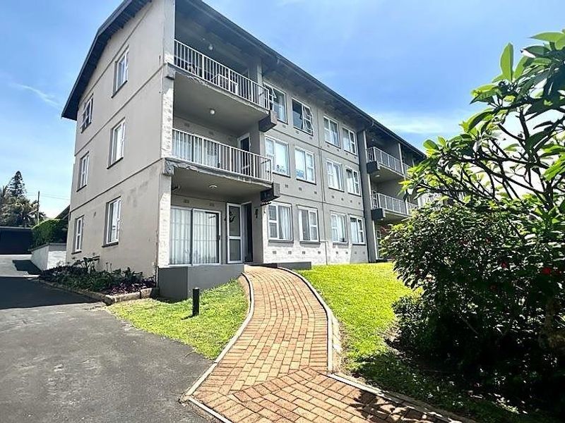 Beachfront Apartment In Uvongo - Photo 4