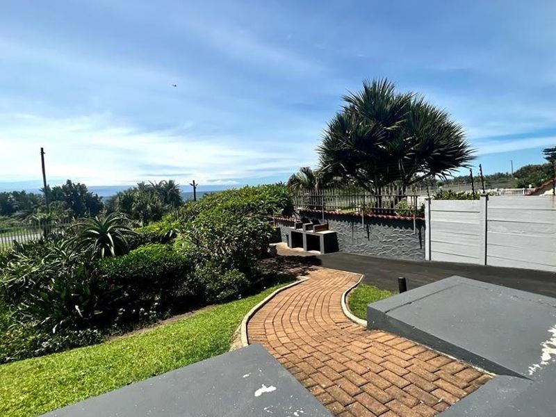 Beachfront Apartment In Uvongo - Photo 7