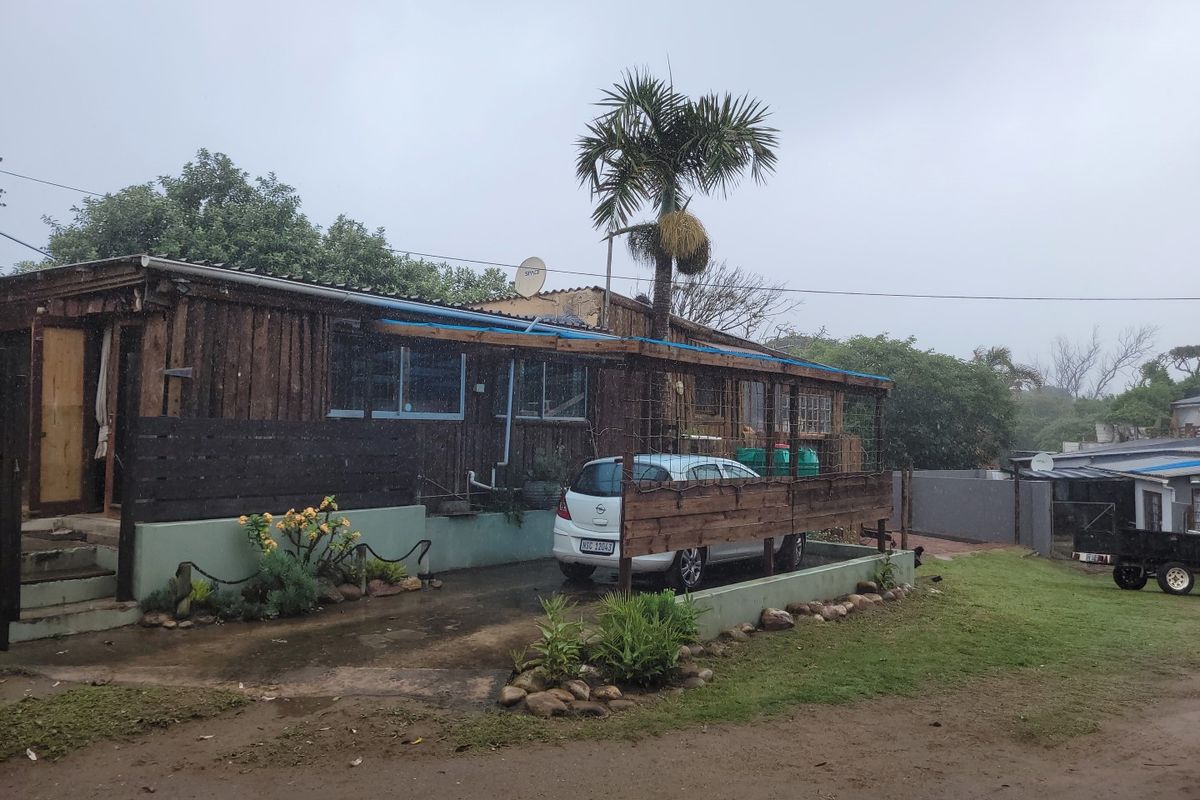 What A  Great Investment Find On The Beach !!! - Photo 5