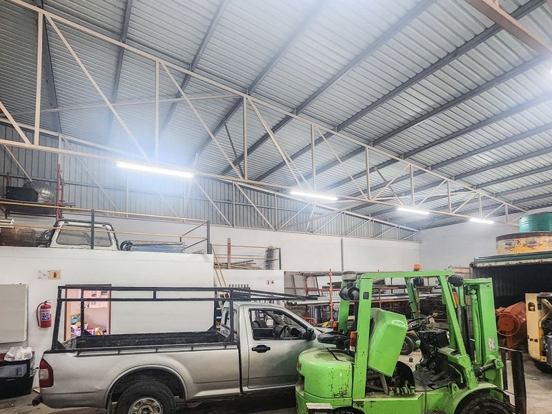 Warehouse For Sale In Uvongo - Photo 3