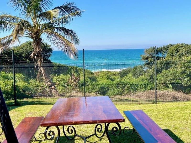 Luxurious Top Class Ground Floor Apartment On Shelly Beach - Photo 1
