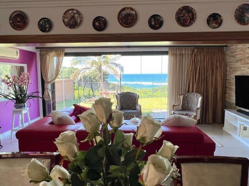 Luxurious Top Class Ground Floor Apartment On Shelly Beach - Photo 10