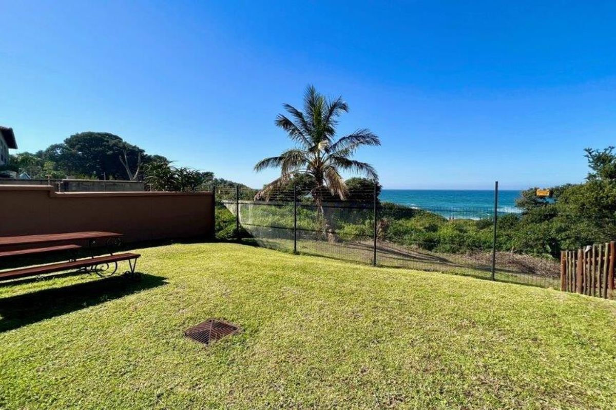Luxurious Top Class Ground Floor Apartment On Shelly Beach - Photo 3