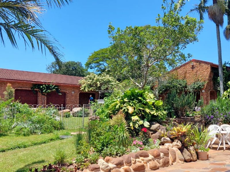 A Perfect Lifestyle Farm Or Guest House Opportunity In A Tranquil Setting..... - Photo 3