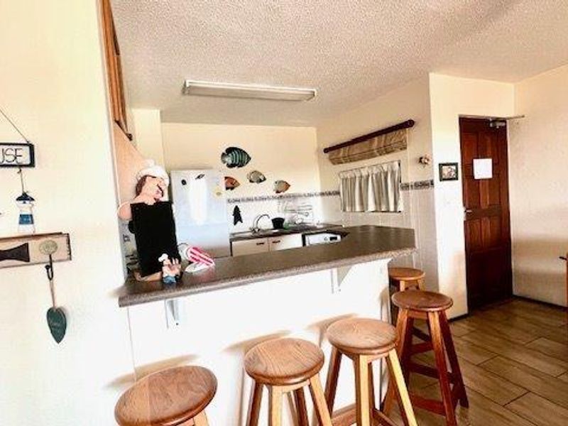 Ground Floor Beachfront 3 Bedroom Apartment On Uvongo Beach - Photo 3