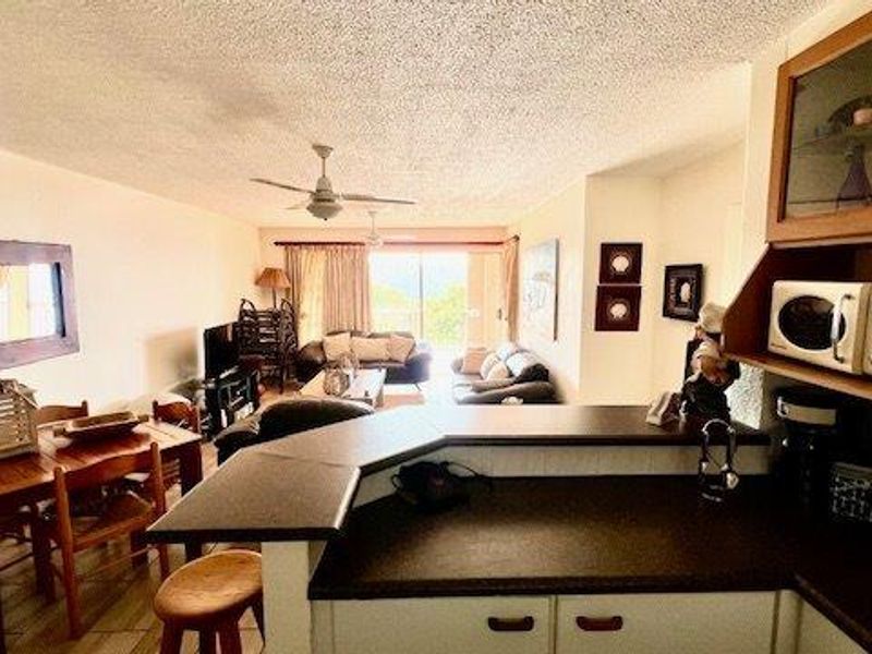 Ground Floor Beachfront 3 Bedroom Apartment On Uvongo Beach - Photo 8