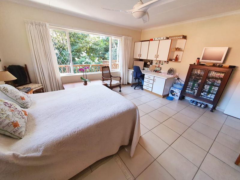 3 Bedroom Tropical Paradise  - Photo 9