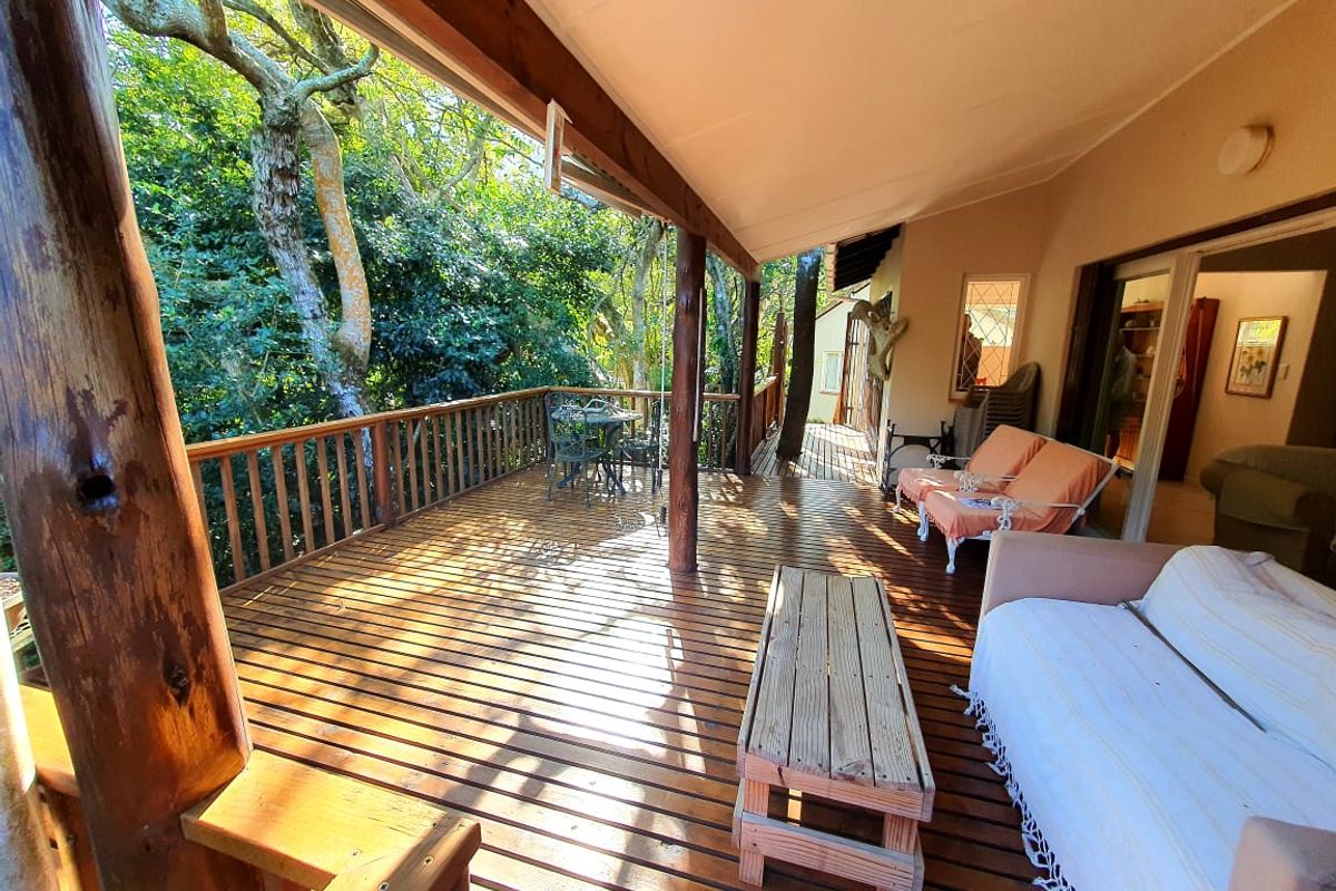 3 Bedroom Tropical Paradise  - Photo 2