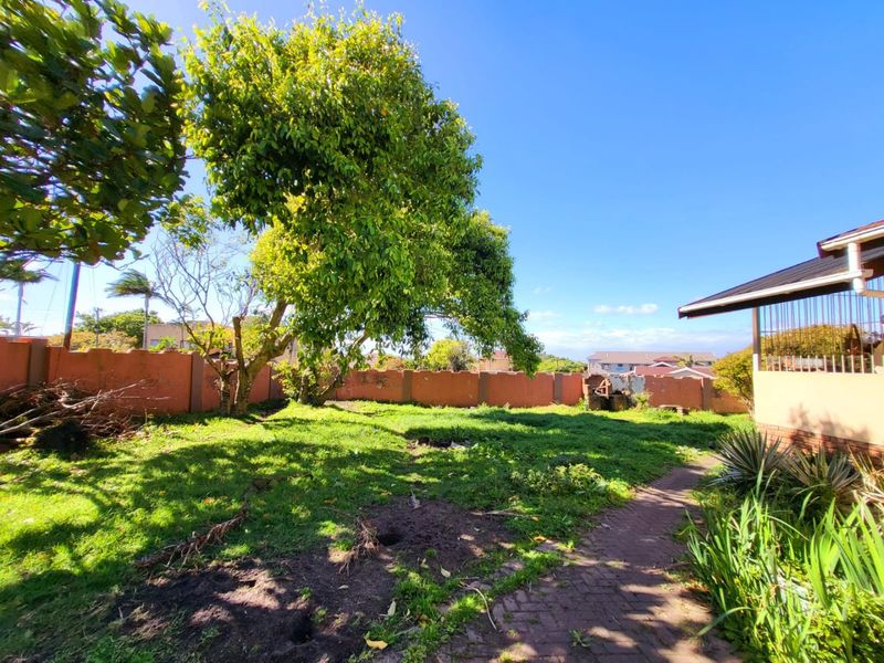 3 Bedroom Plus Flat - Walk To The Beach  - Photo 3