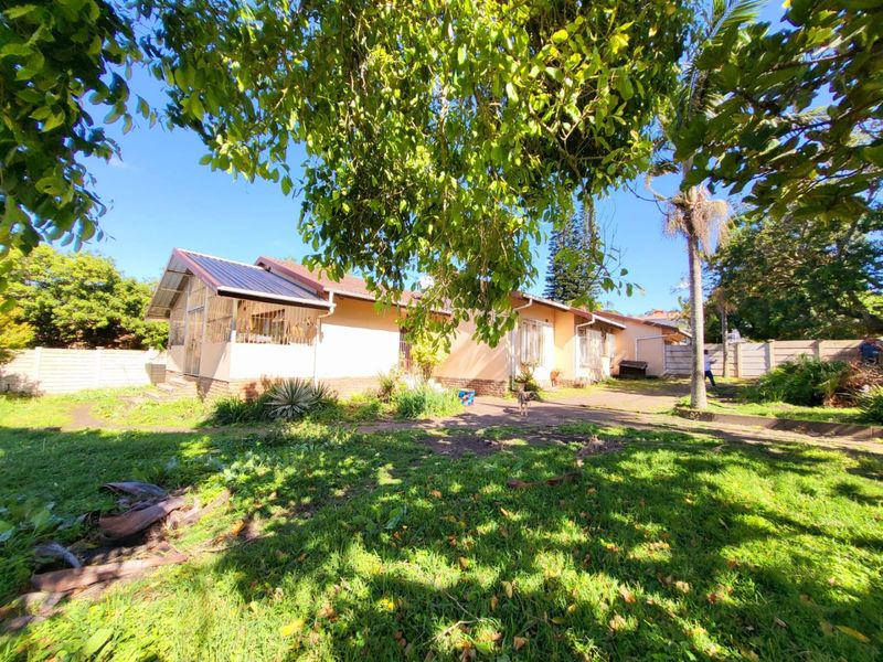 3 Bedroom Plus Flat - Walk To The Beach  - Photo 5