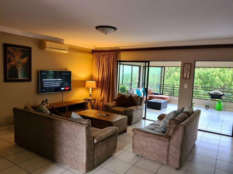 Modern 4 Bedroom Unit In A Popular Complex - Photo 4