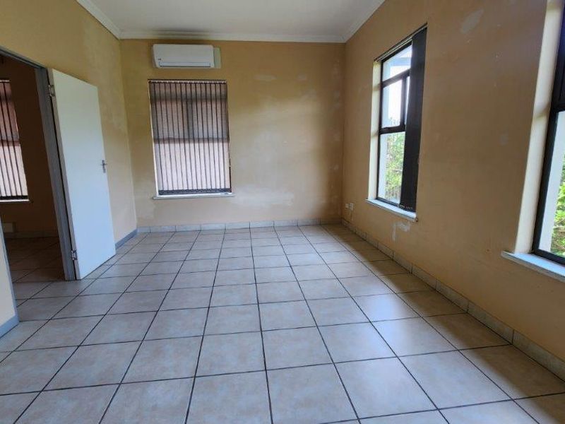 Prime Office Space With Front Road Frontage In Shelly Beach - Photo 9