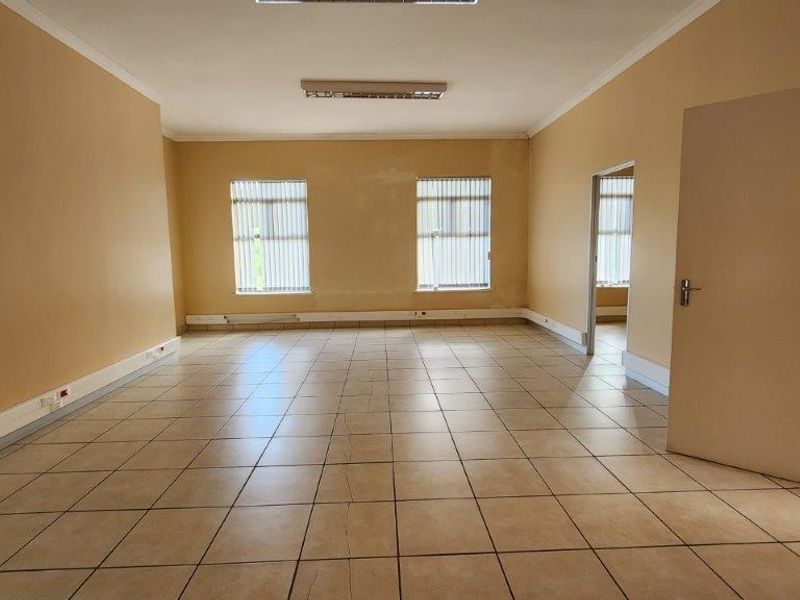 Prime Office Space With Front Road Frontage In Shelly Beach - Photo 5