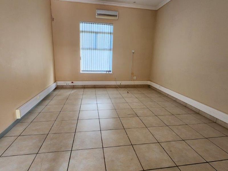 Prime Office Space With Front Road Frontage In Shelly Beach - Photo 7