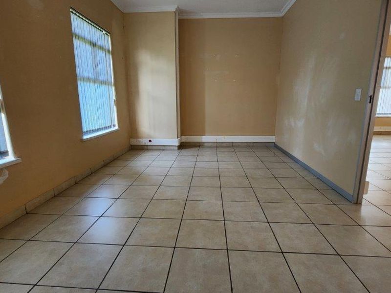 Prime Office Space With Front Road Frontage In Shelly Beach - Photo 6