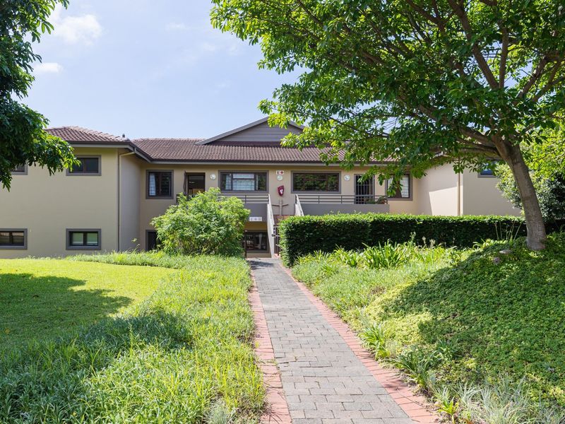 Secure Estate Living In St Michaels On Sea - Photo 2