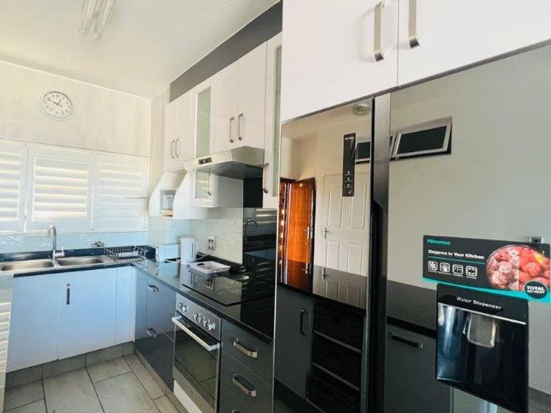 Newly Renovated Apartment In Shelly Beach - Photo 5