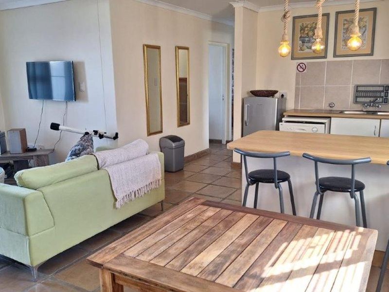 Top Floor Apartment In Margate! - Photo 5