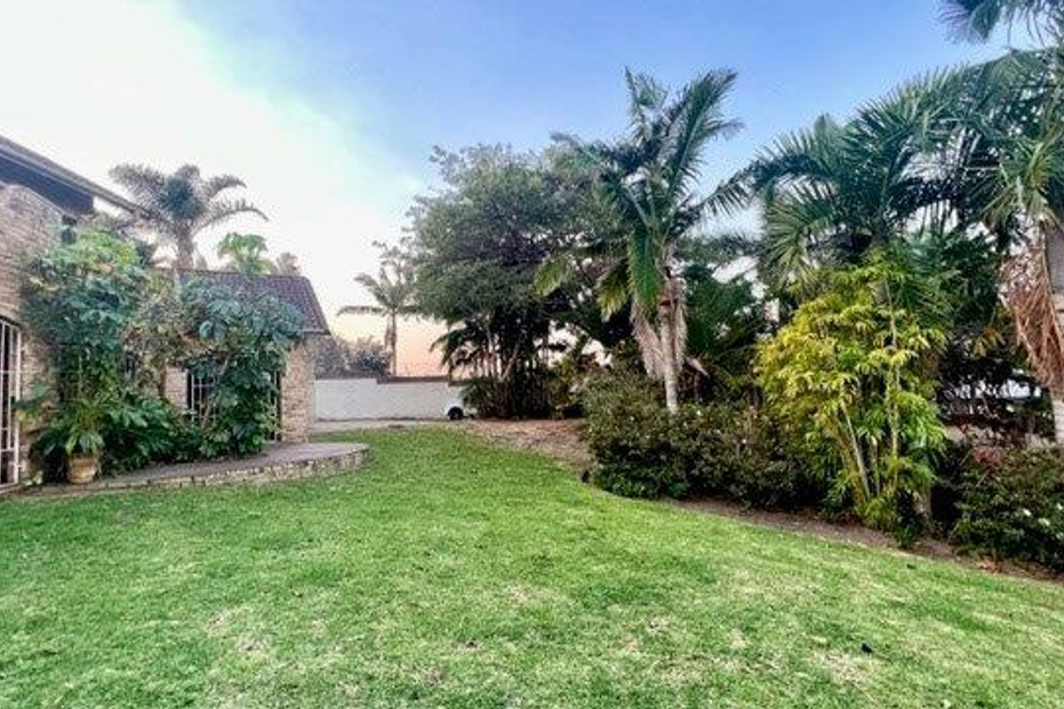 Attractive Facebrick Residence With Lovely Sea Views  - Photo 2