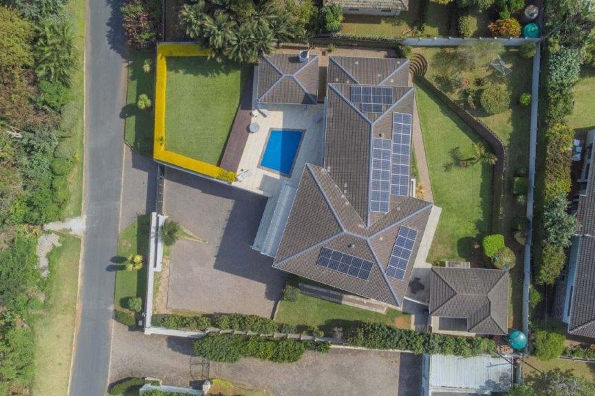 Exquisite Stylish Ultimate Luxury Living In Southbroom - Photo 4