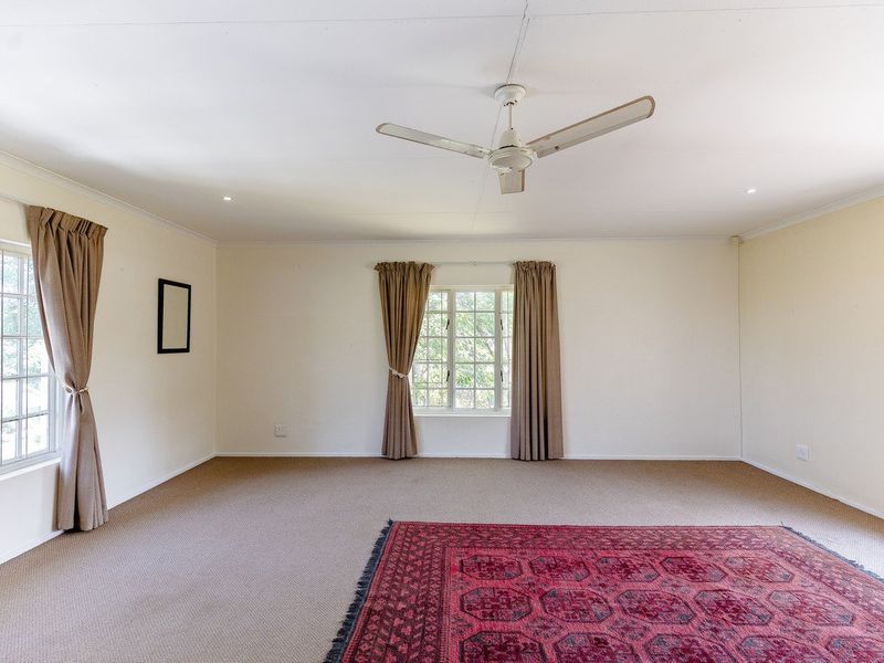 Attractive Townhouse In Peaceful Complex - Photo 10