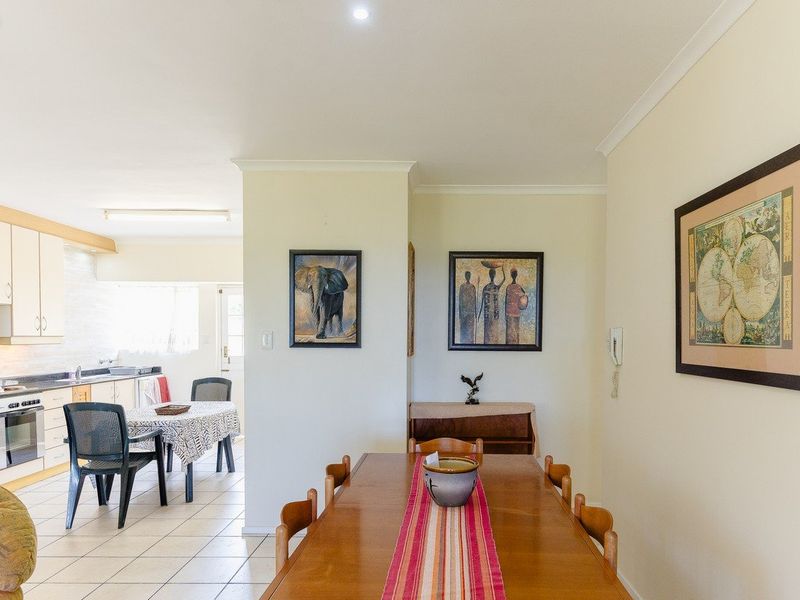 Attractive Townhouse In Peaceful Complex - Photo 8