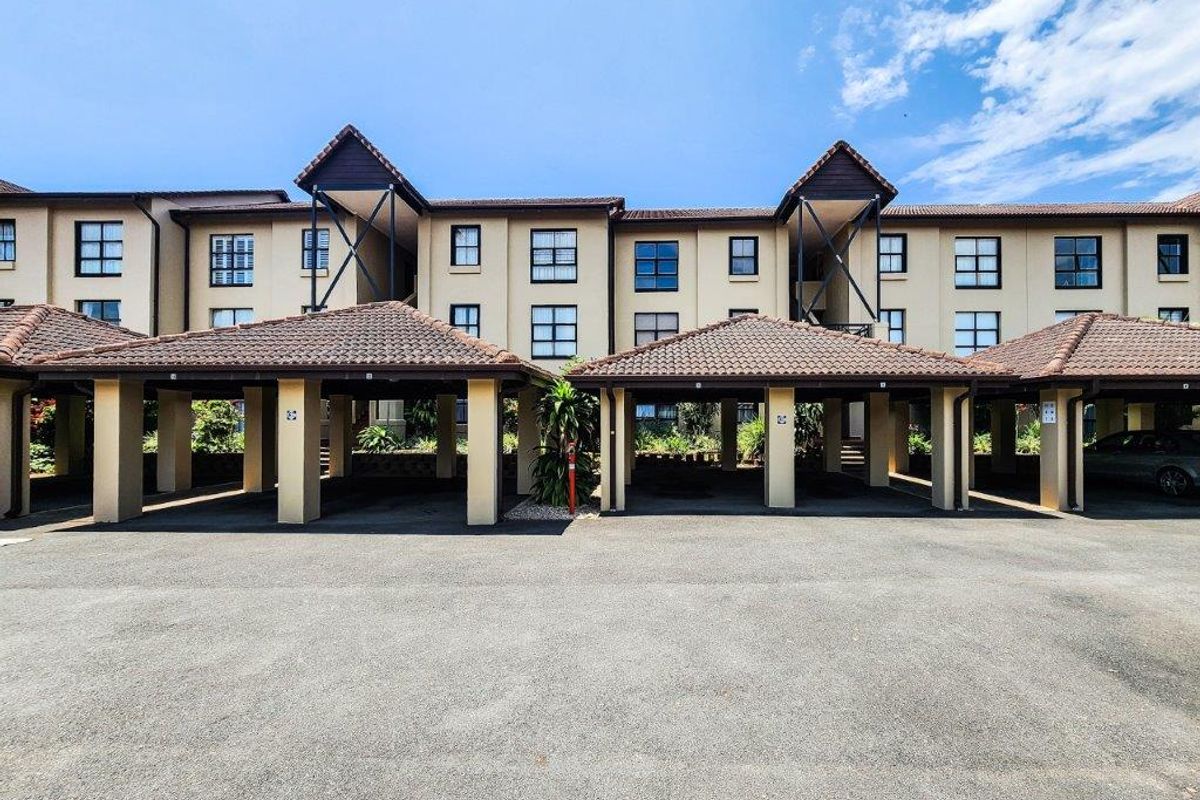 A Gem Of An Apartment !! - Photo 3