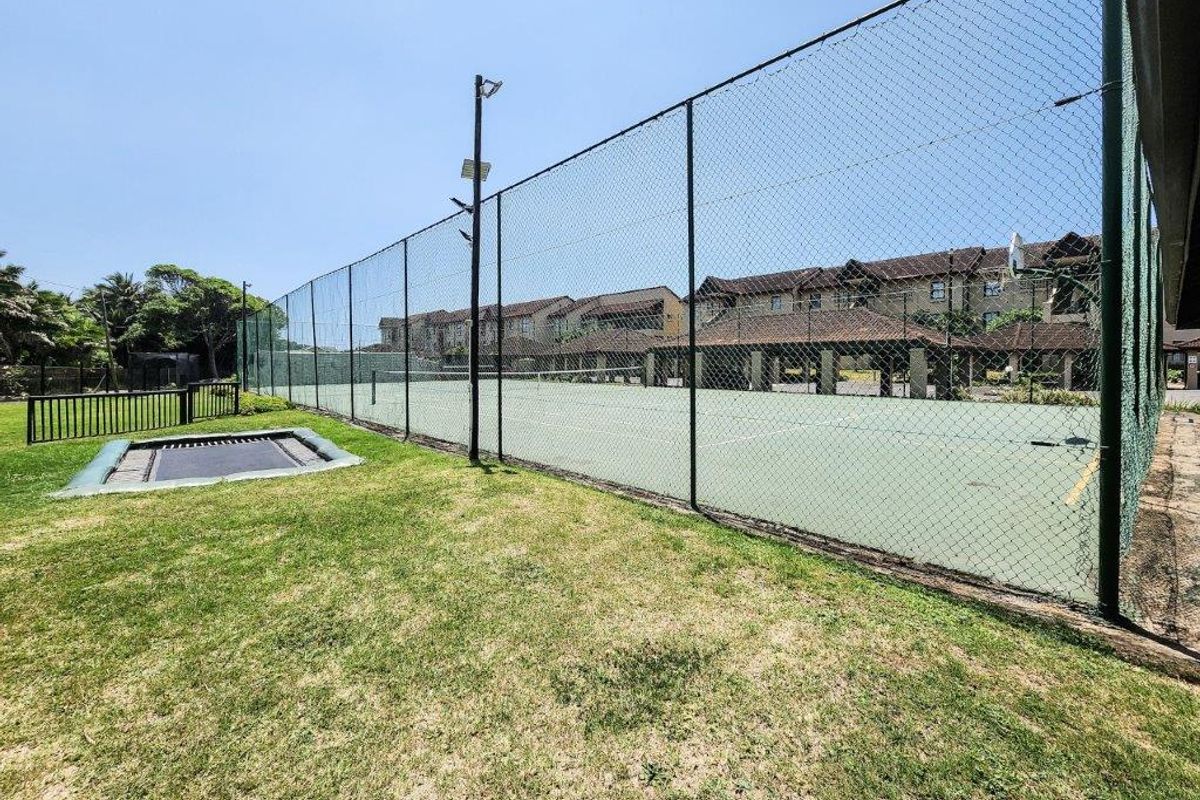 A Gem Of An Apartment !! - Photo 5