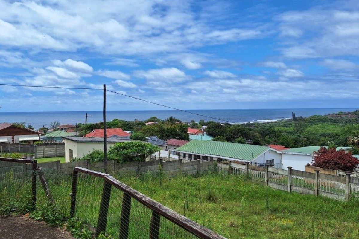 3 Bedroom Double Storey Home With Sea Views - Photo 5