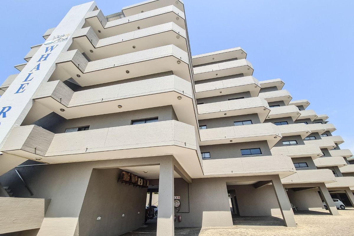 Ground floor Unit In A Beachfront Complex  - Photo 2