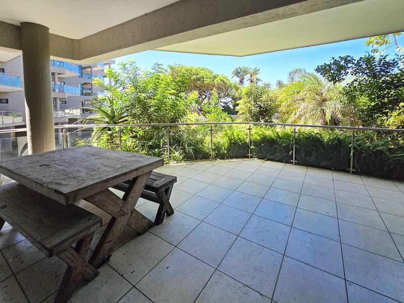 Ground floor Unit In A Beachfront Complex  - Photo 8