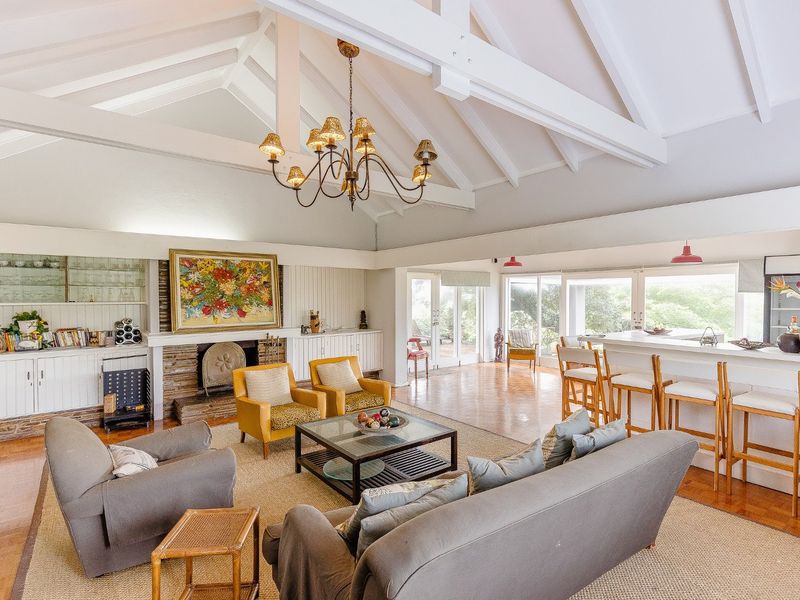 Large Residence On The Beach - Photo 2