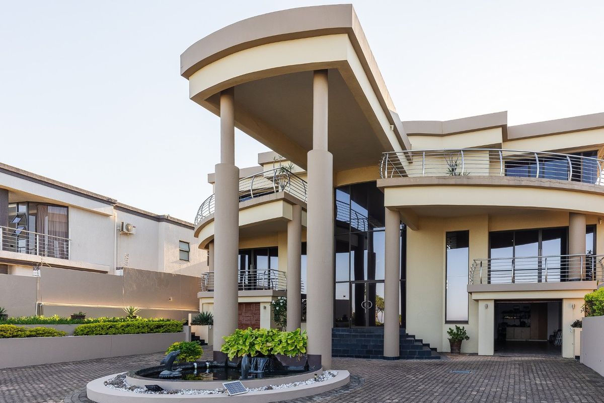 Architectual Masterpiece!! - Photo 2