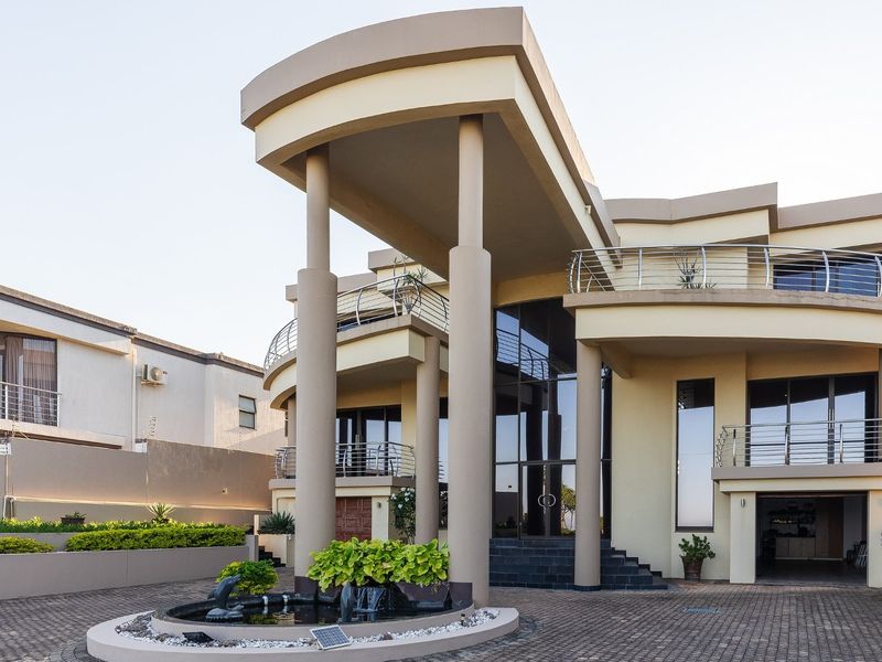 Architectual Masterpiece!! - Photo 2