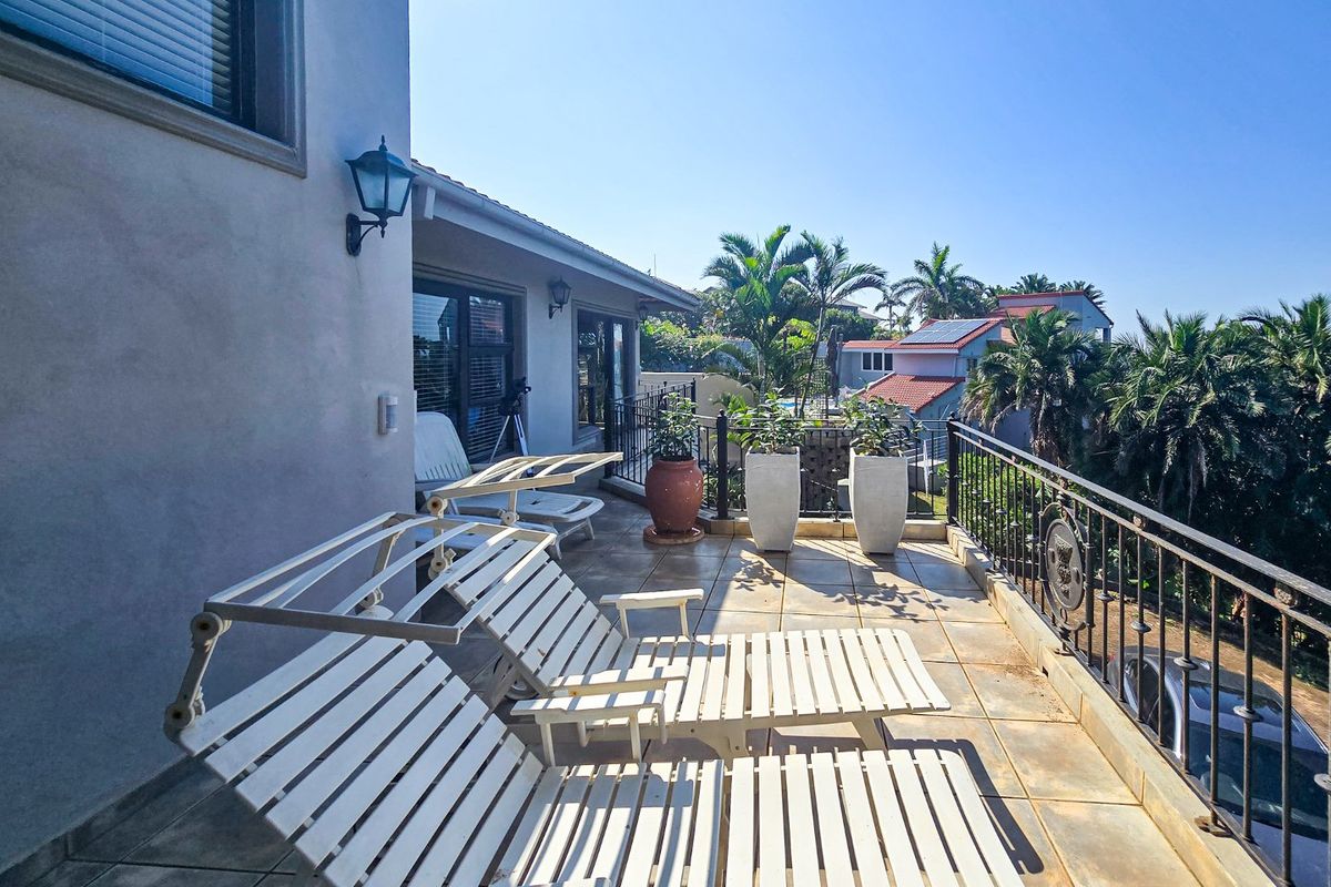 Tuscan Style Residence With Sea Views  - Photo 4