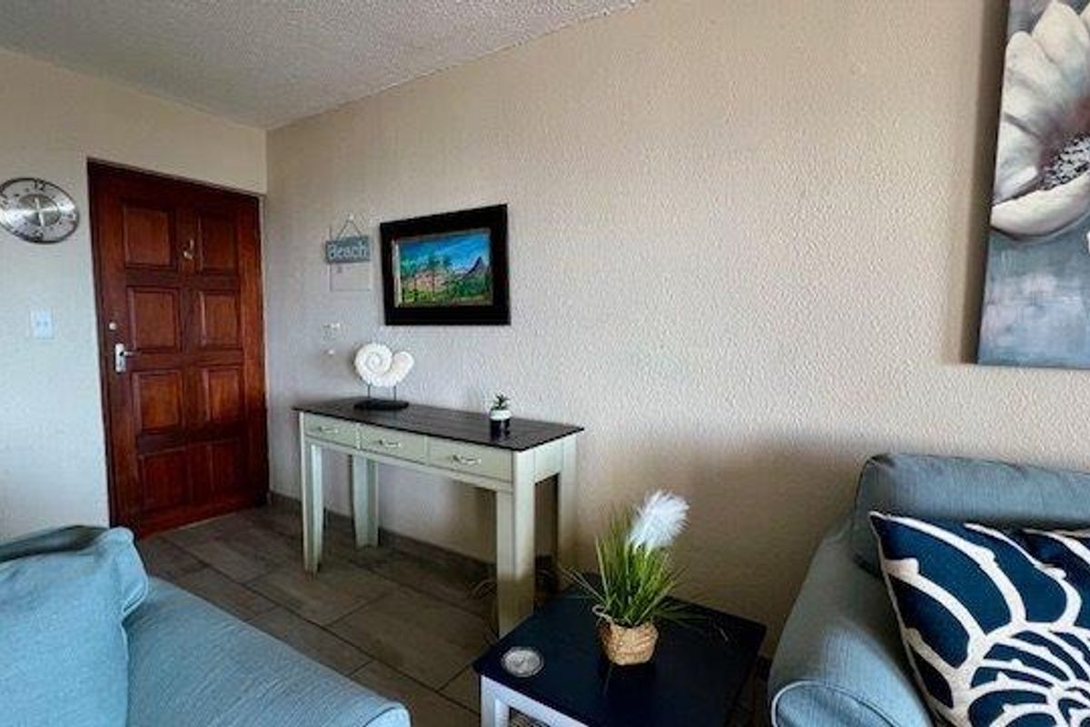 Luxurious 3 Bedroom Beachfront Apartment On Uvongo Beach  - Photo 5