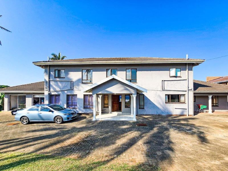Double Storey Beach Front Property - Photo 4