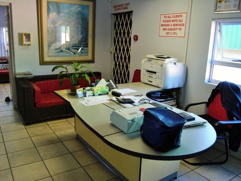 Prime Location, Large Warehouse for Sale! - Photo 8