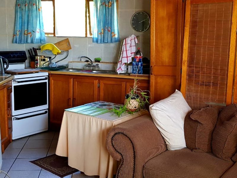 A Thatched Cottage In A Secure Estate! - Photo 7