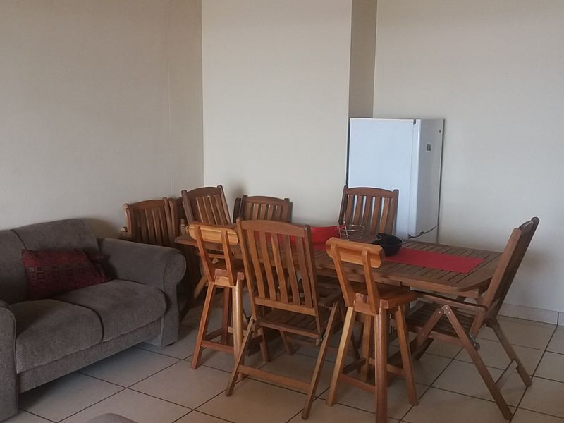 Sea View and Close to Beach! - Photo 4