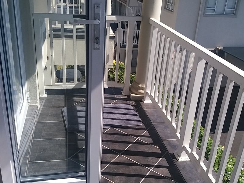 2 bedroom Beach Front Unit!  - Photo 6