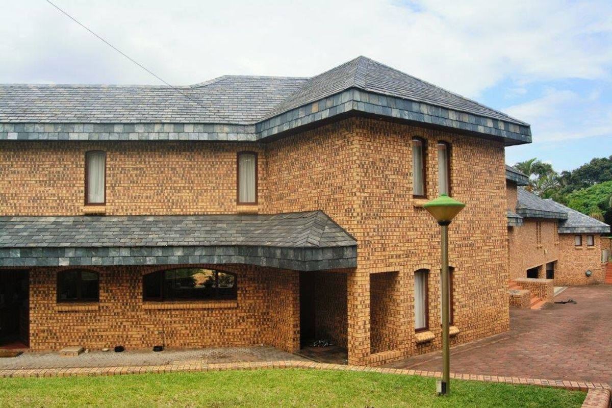 Huge Home with Direct Beach Access! - Photo 2