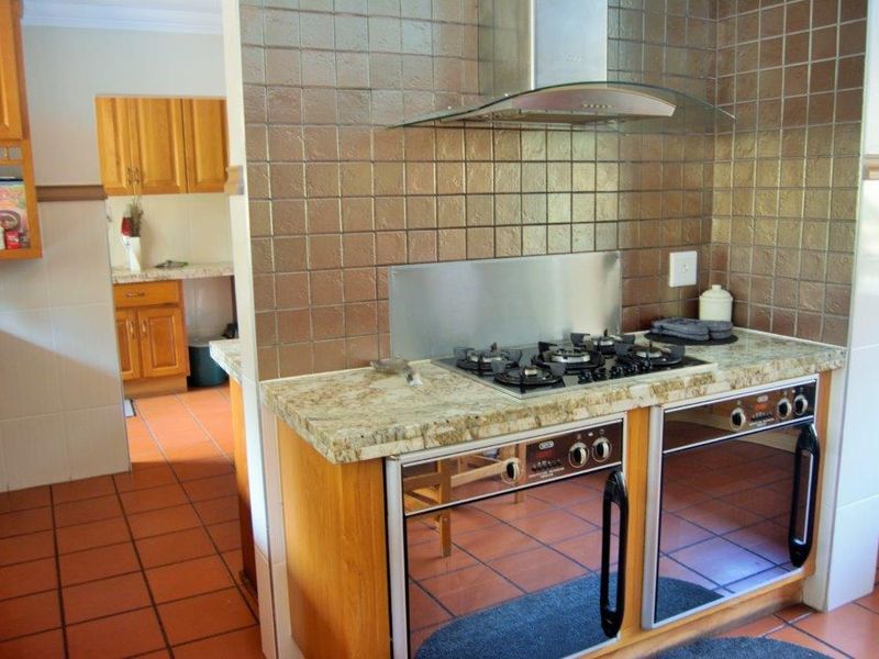 Huge Home with Direct Beach Access! - Photo 8