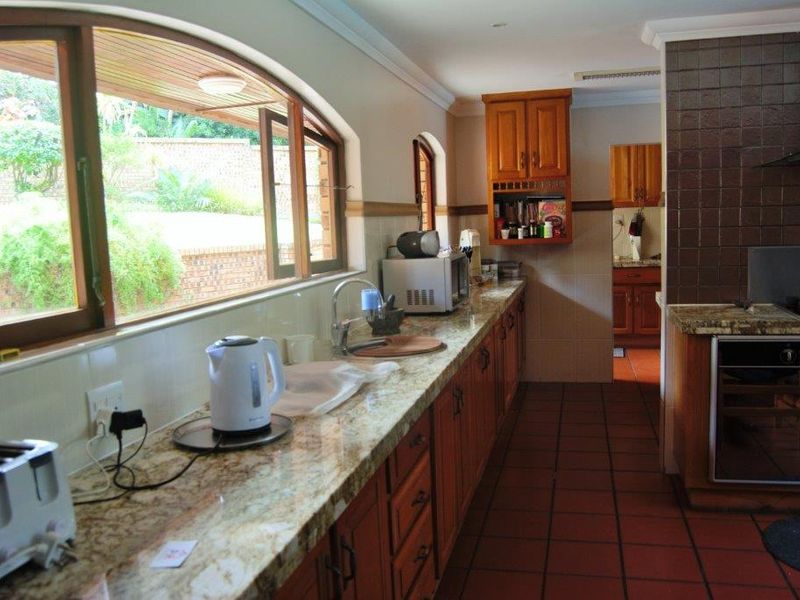 Huge Home with Direct Beach Access! - Photo 7