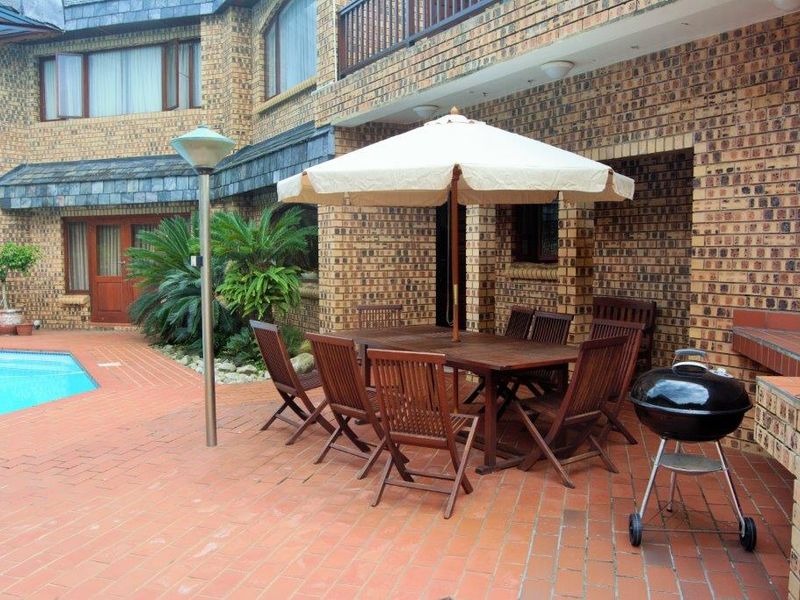 Huge Home with Direct Beach Access! - Photo 4