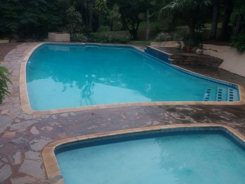 A Freestanding 3 bedroom Home in Secure Complex! - Photo 3