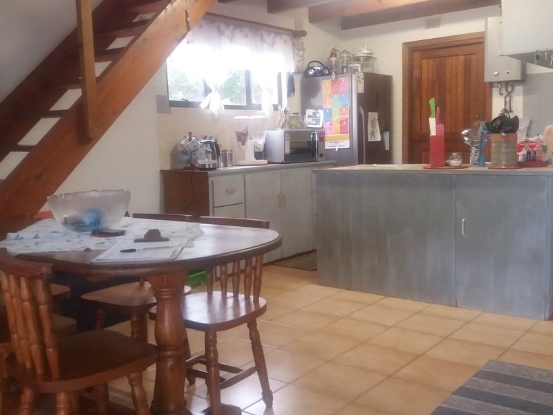 A Freestanding 3 bedroom Home in Secure Complex! - Photo 8