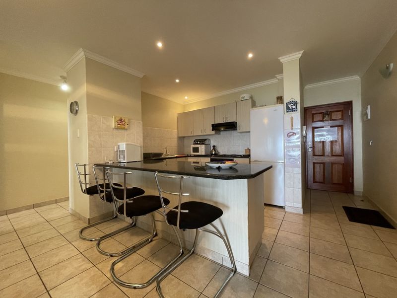 Large Apartment With Spectacular Sea Views! - Photo 3